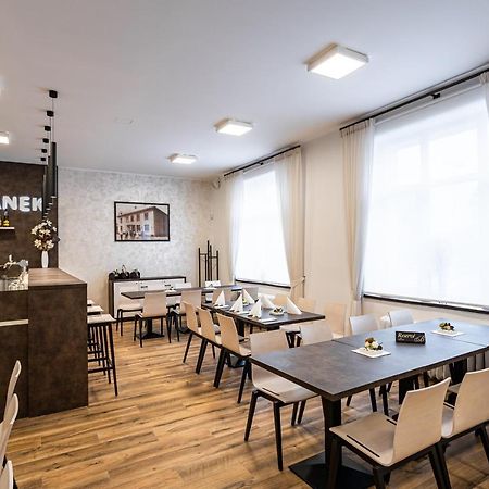 Hotel Jordanek Opočno Екстериор снимка