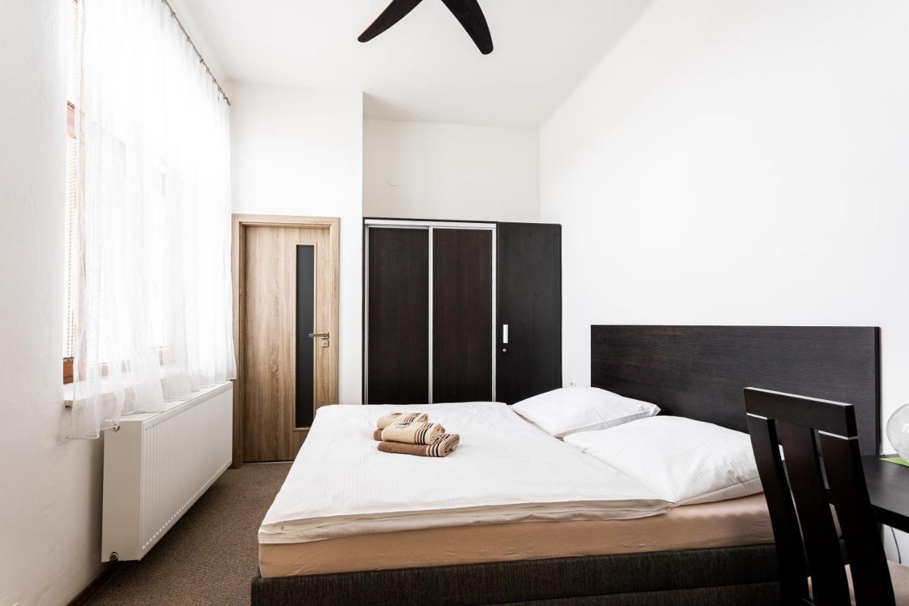 Hotel Jordanek Opočno Екстериор снимка