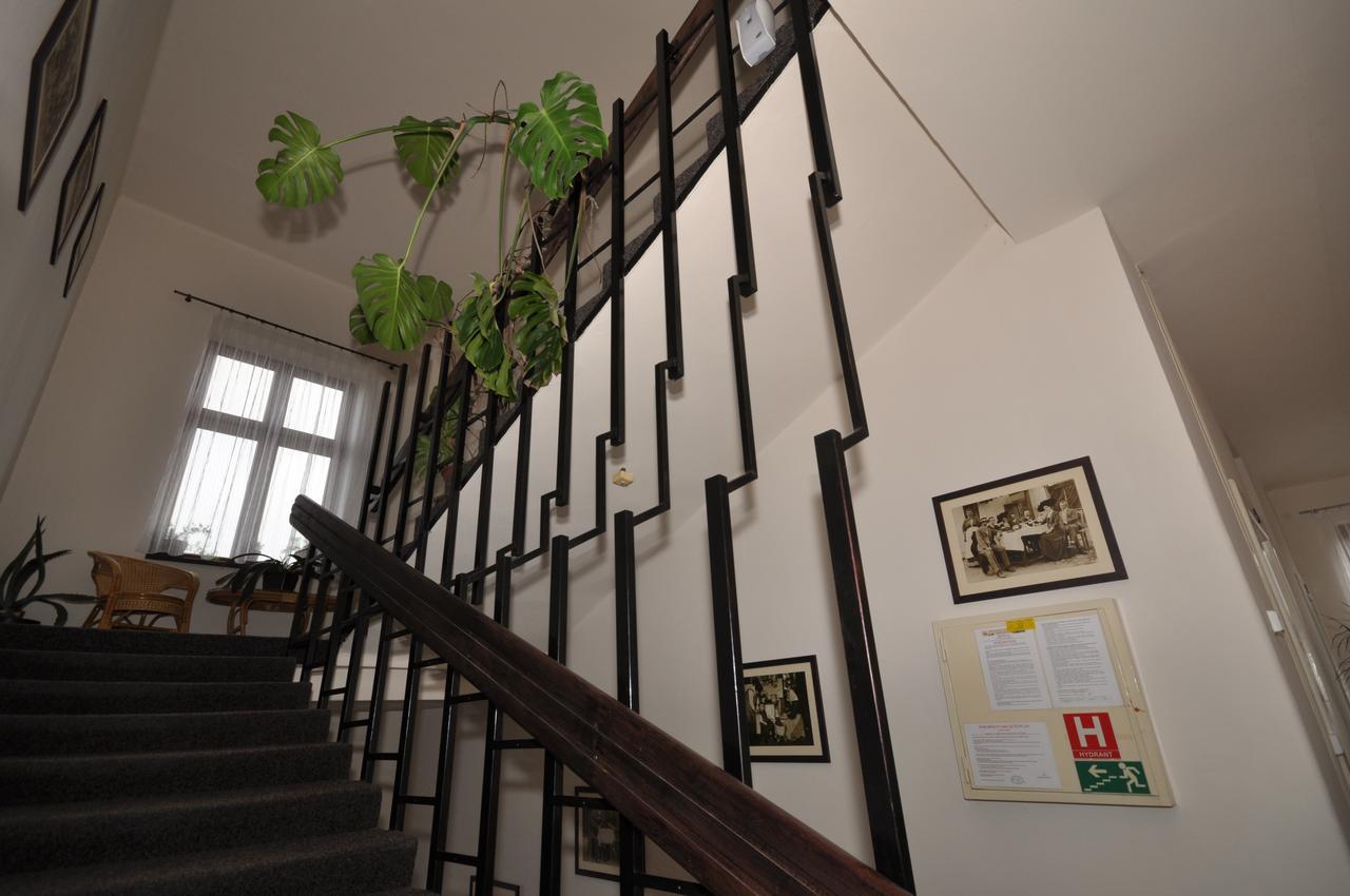 Hotel Jordanek Opočno Екстериор снимка