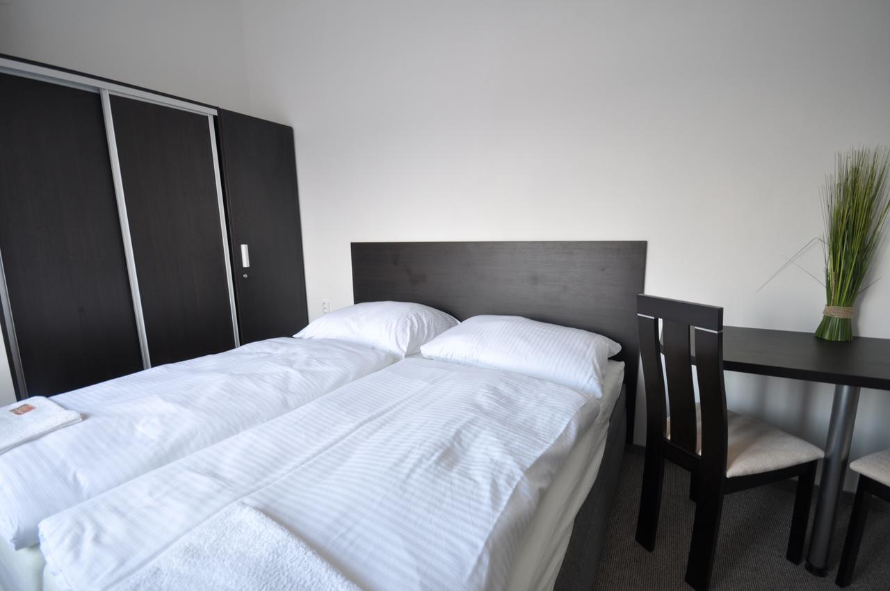 Hotel Jordanek Opočno Екстериор снимка