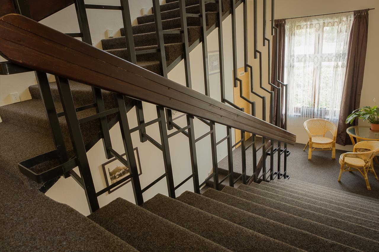 Hotel Jordanek Opočno Екстериор снимка